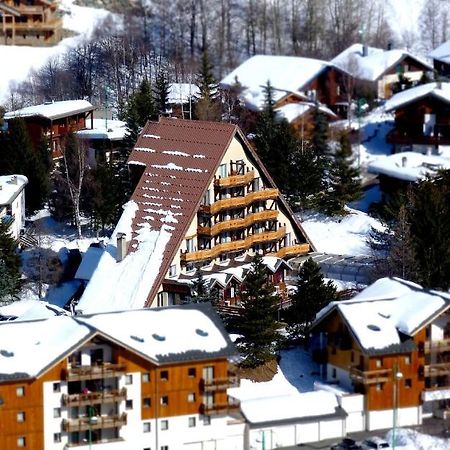 Hotel Adret Лес дьо Алпс Екстериор снимка