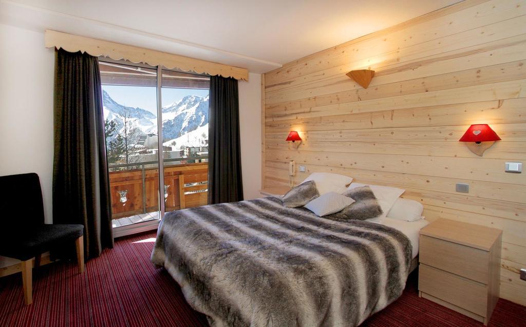 Hotel Adret Лес дьо Алпс Екстериор снимка