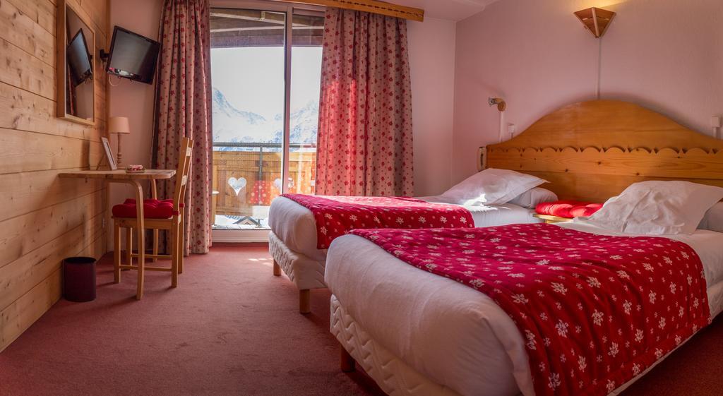 Hotel Adret Лес дьо Алпс Екстериор снимка