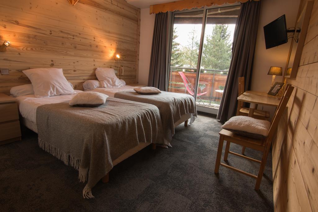 Hotel Adret Лес дьо Алпс Екстериор снимка