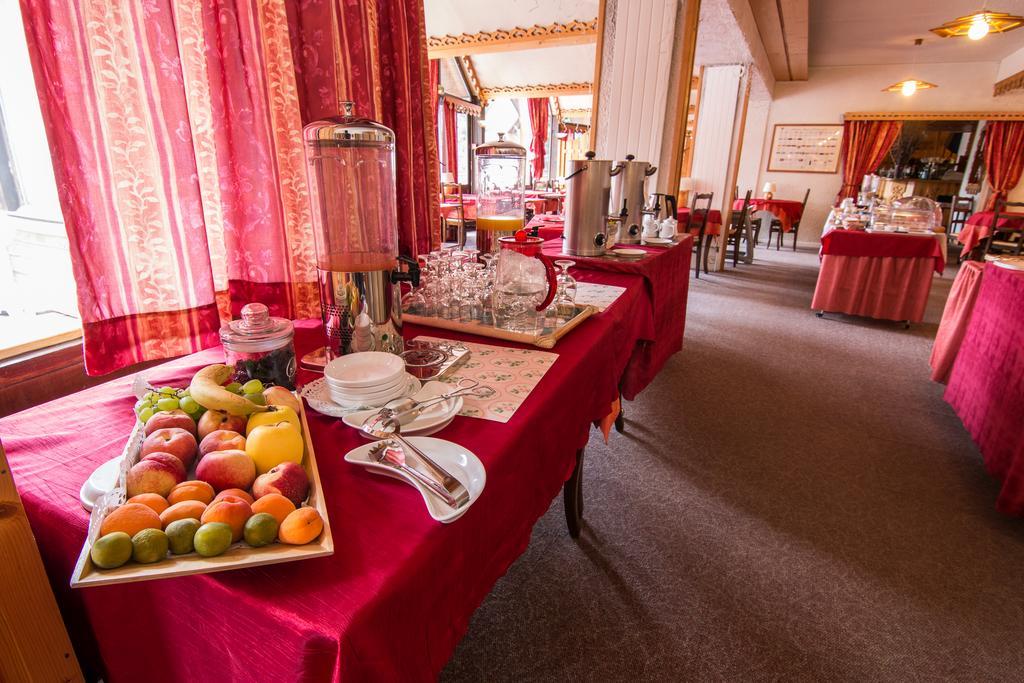 Hotel Adret Лес дьо Алпс Екстериор снимка