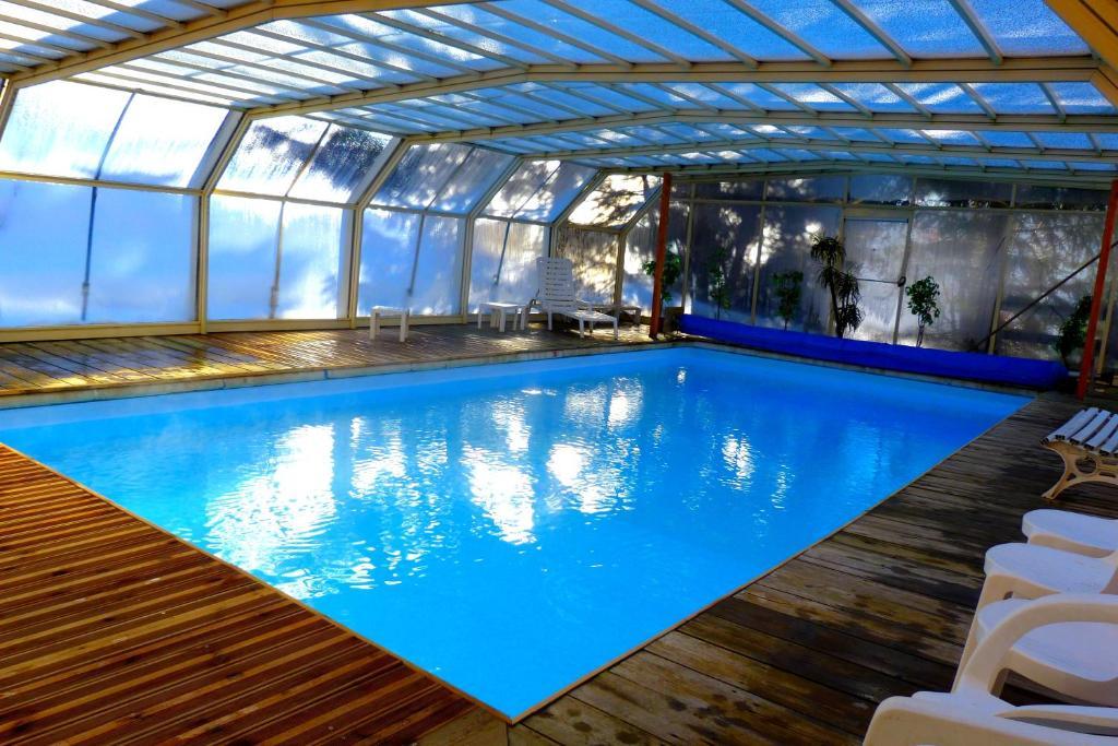 Hotel Adret Лес дьо Алпс Екстериор снимка